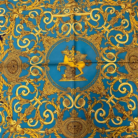 HERMES NAVY MULTI LES TUILERIES PRINT SQUARE SILK TWILL SCARF - Picture 10 of 10